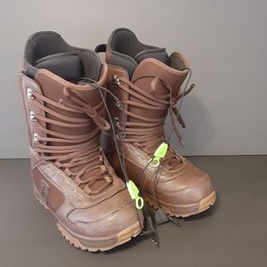 FORUM RECON CONCENTRIX L1 CHOCOLATE BROWN SNOWBOARD BOOT MENS 8.5 WMS 10 EU 41.5